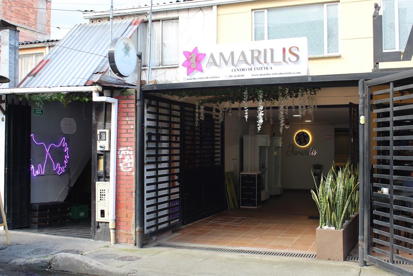 Fachada de Amarilis en la Calle 14 de Chía